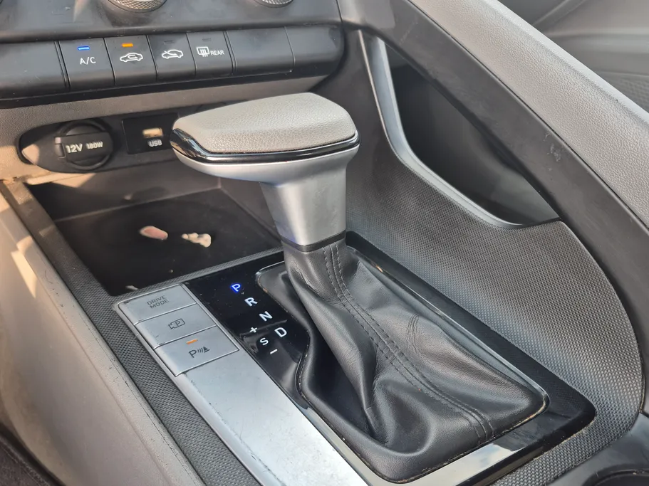 2024 هيونداي Elantra فلييت 