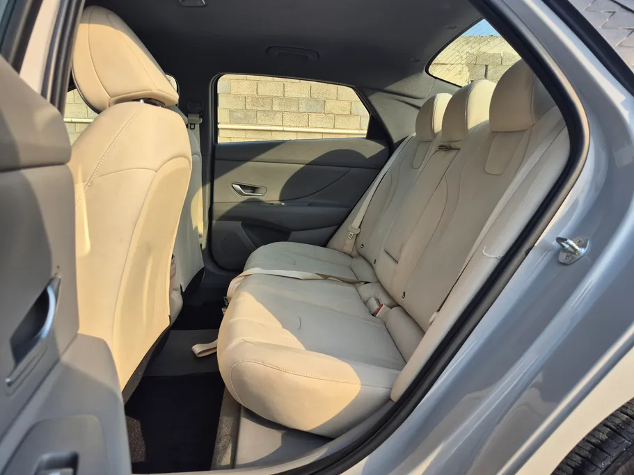 2024 هيونداي Elantra فلييت 