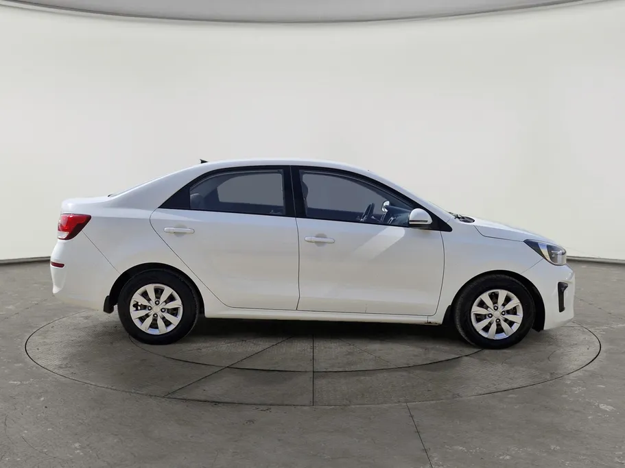 2022 Kia Pegas LX 