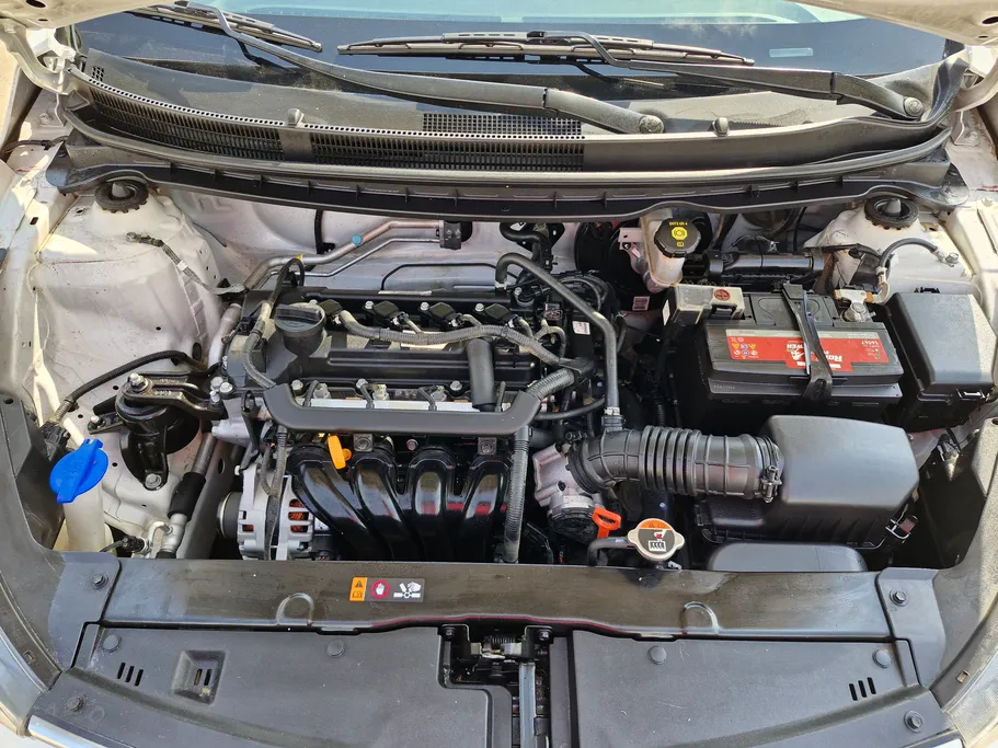 2022 Kia Pegas LX 
