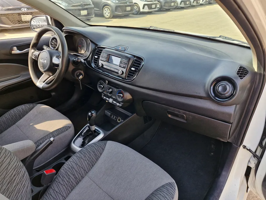 2022 Kia Pegas LX 