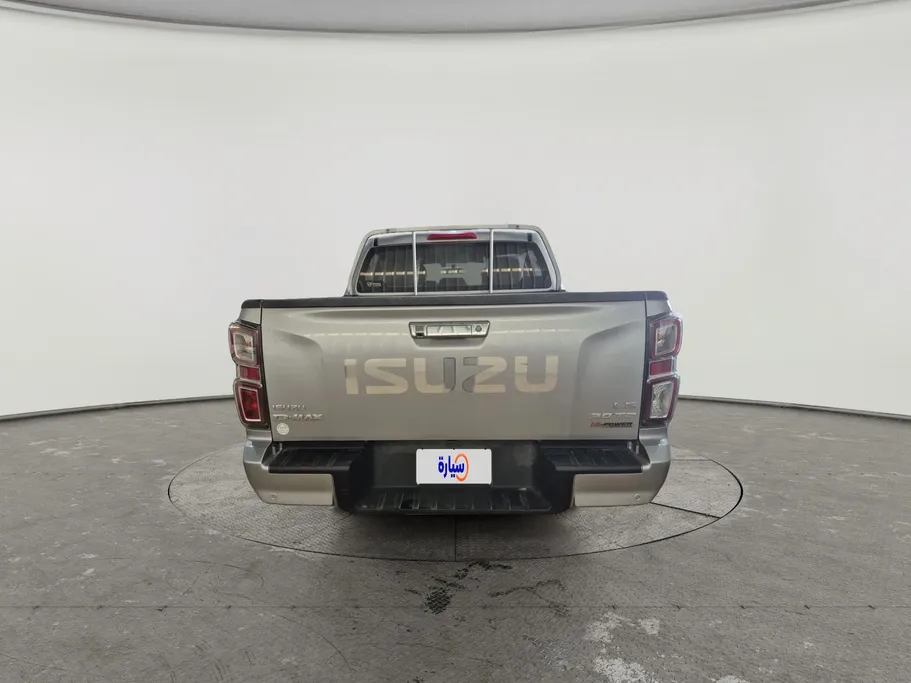 ايسوزو دي ماكس LS 2021 