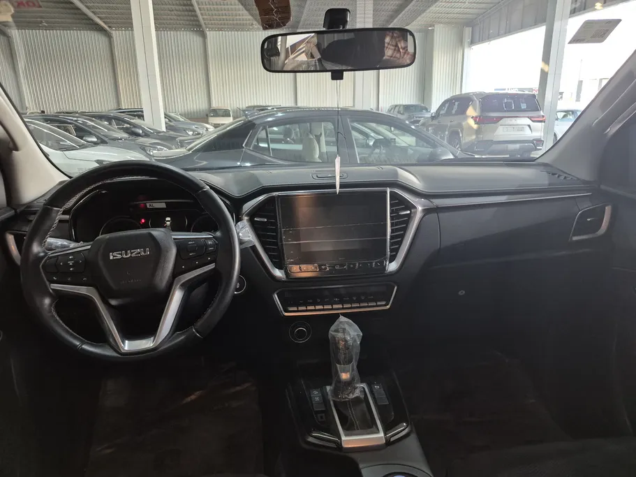 ايسوزو دي ماكس LS 2021 