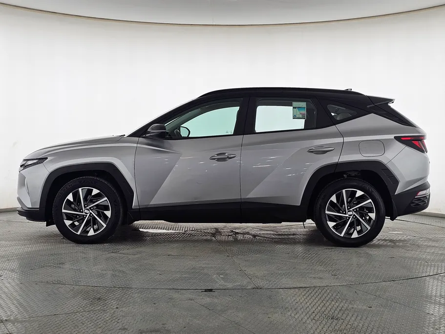 2024 Hyundai Tucson SMART (Two Tone) 