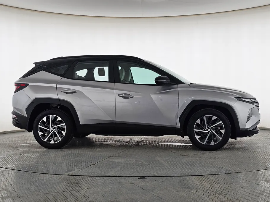 2024 Hyundai Tucson SMART (Two Tone) 