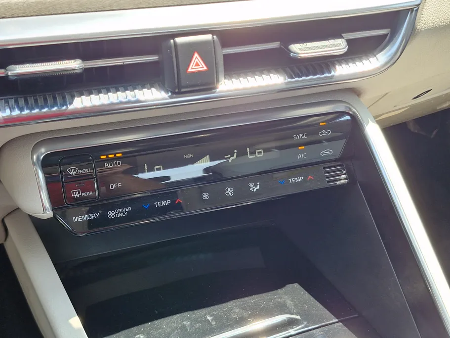 2023 Kia K5 EX 