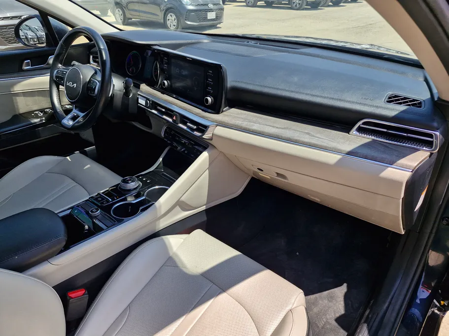 2023 Kia K5 EX 