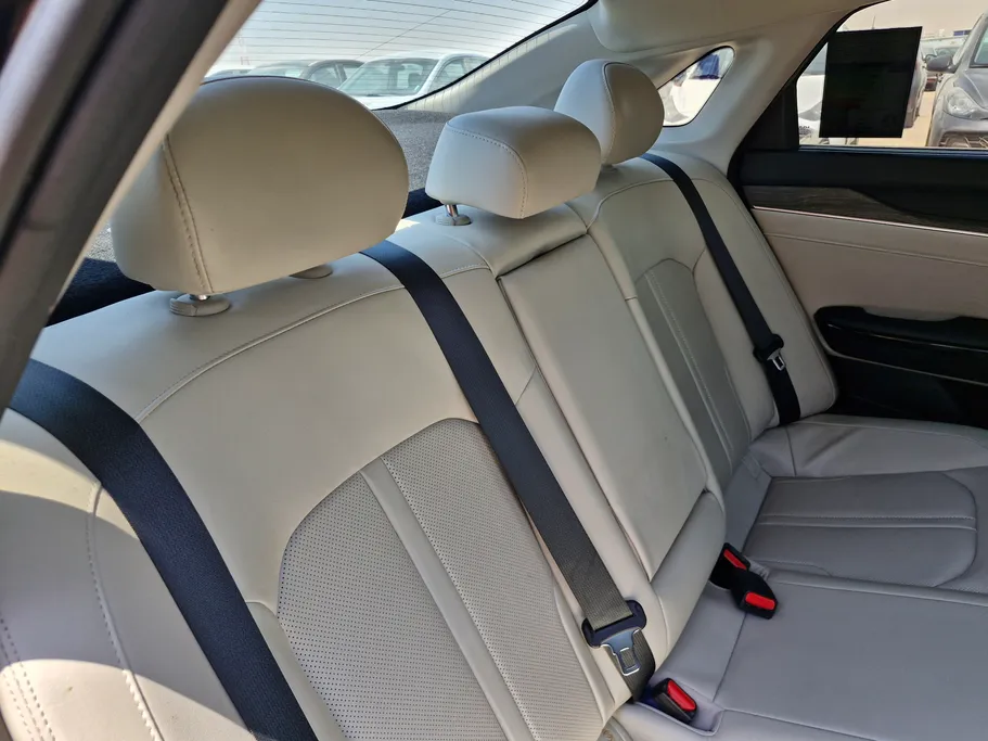 2023 Kia K5 EX 