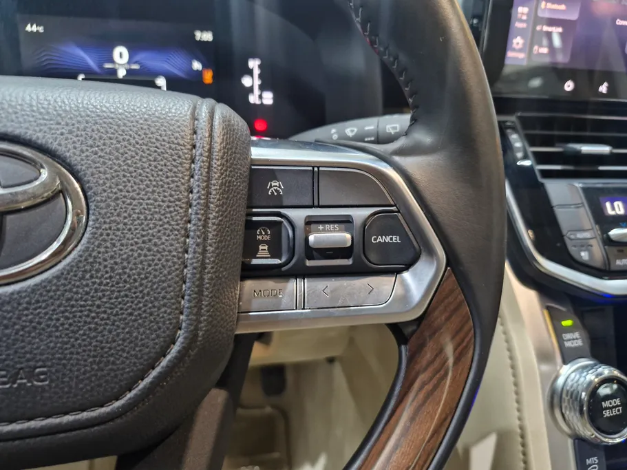 2026 Toyota Land Cruiser GXR4 