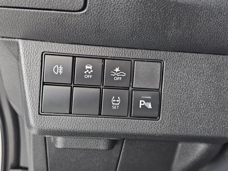 2024 Toyota Yaris  Y Plus 