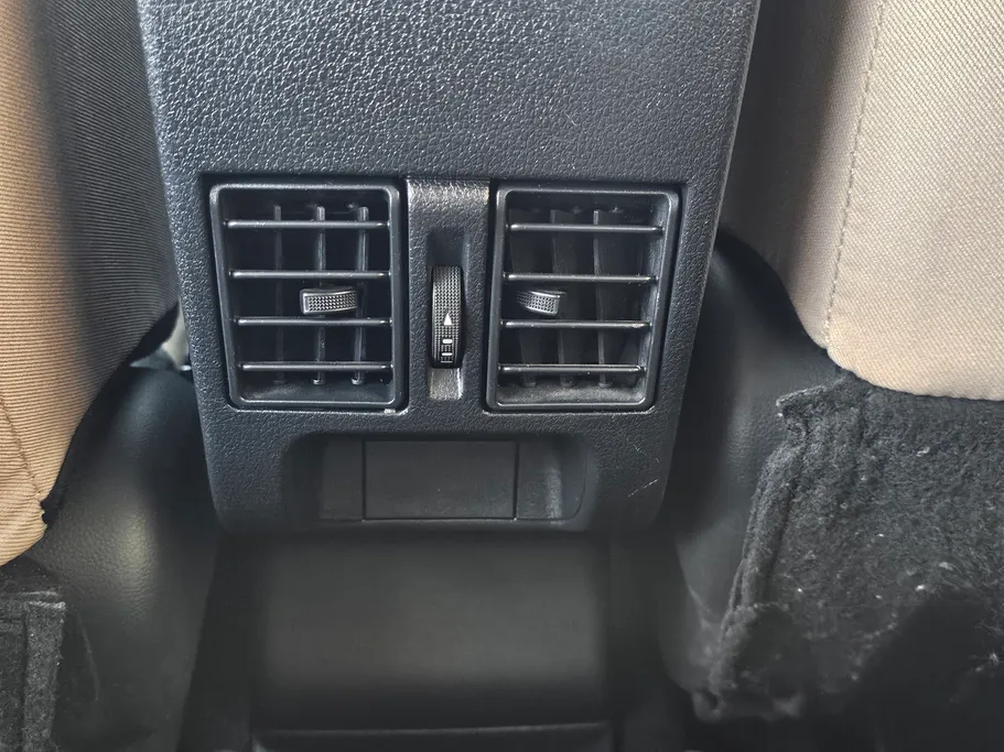 2024 Toyota Yaris  Y Plus 