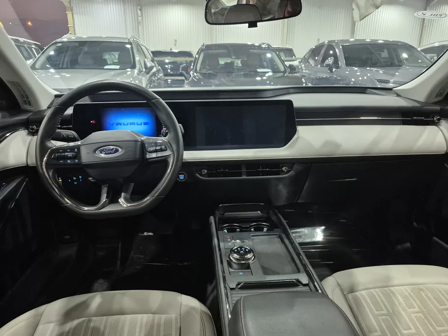 2026 Ford Taurus Trend 