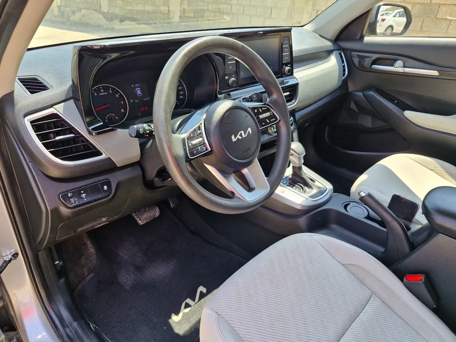 2023 Kia Seltos LX 