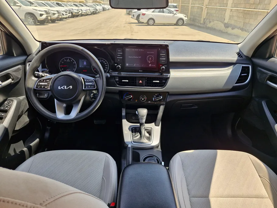 2023 Kia Seltos LX 