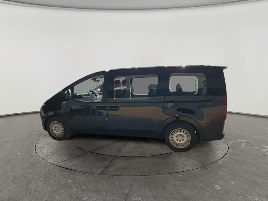 2022 Hyundai Staria Smart 11 ST 