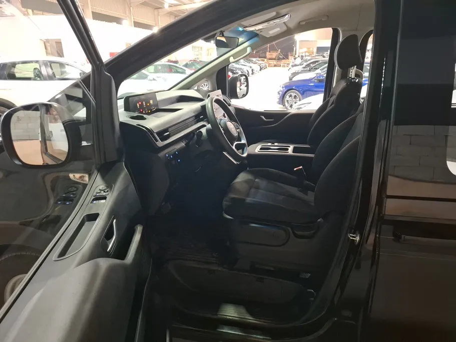2022 Hyundai Staria Smart 11 ST 