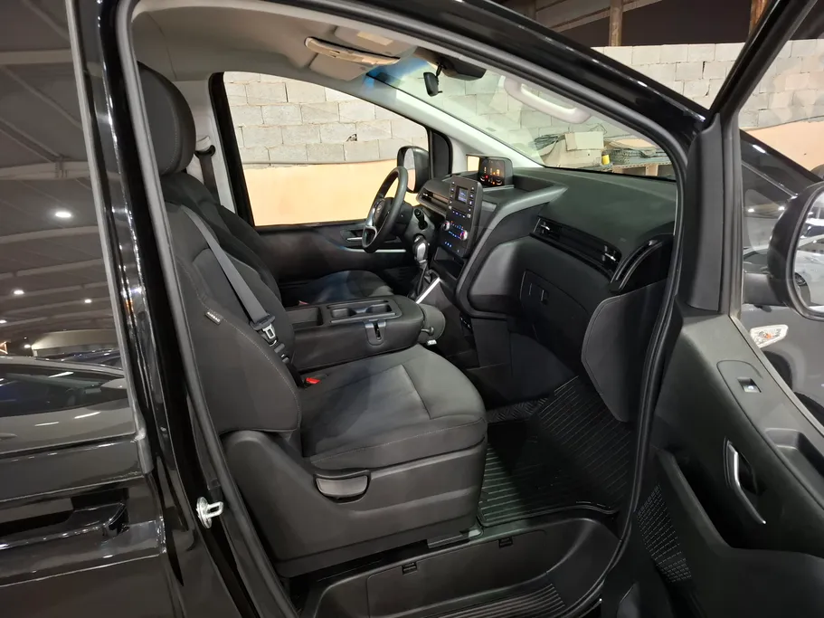 2022 Hyundai Staria Smart 11 ST 