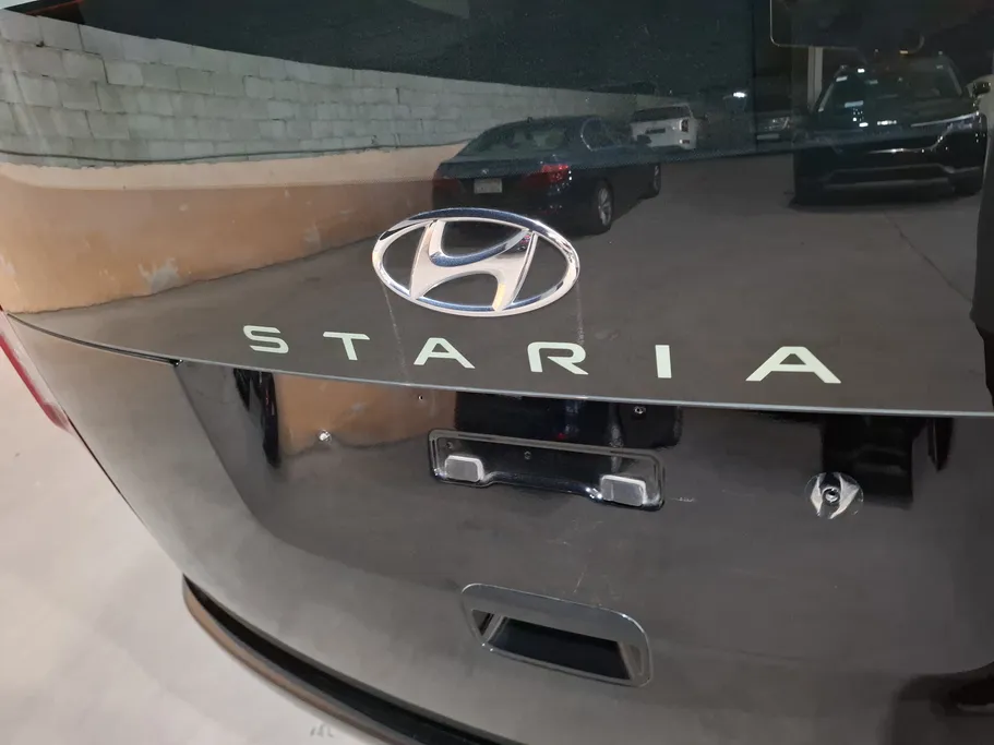 2022 Hyundai Staria Smart 11 ST 
