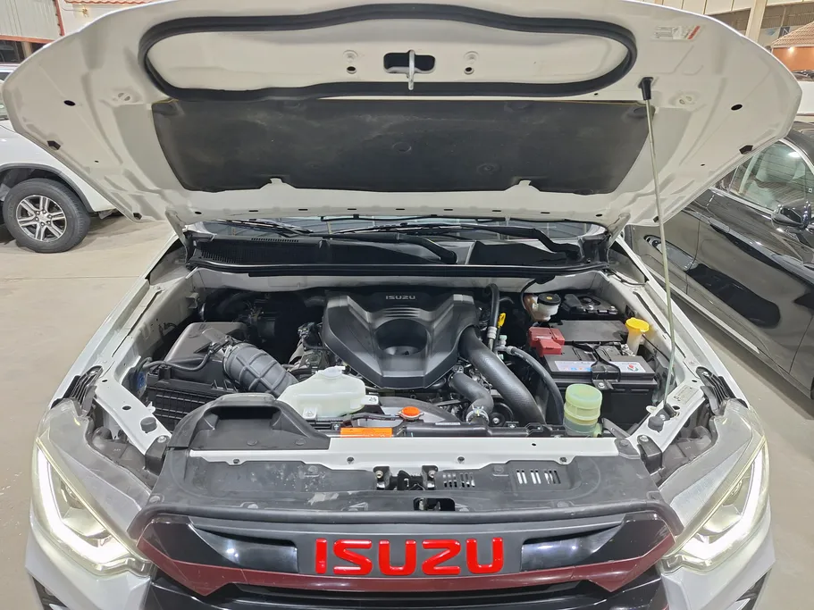 2024 Isuzu D-max GT 