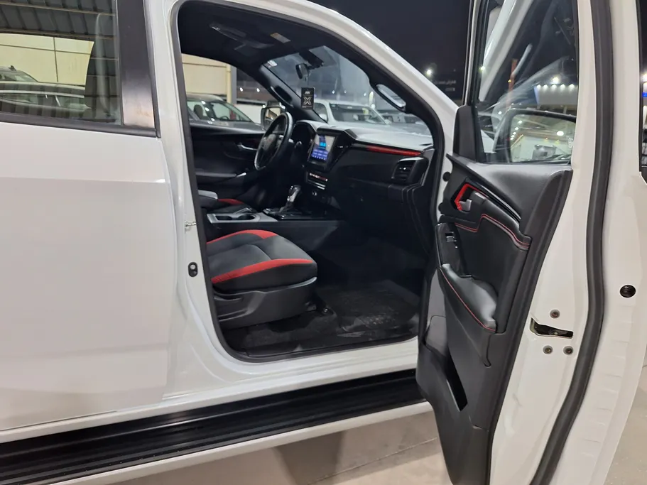 2024 Isuzu D-max GT 