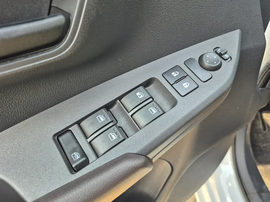 2023 Toyota Yaris  Y Plus 