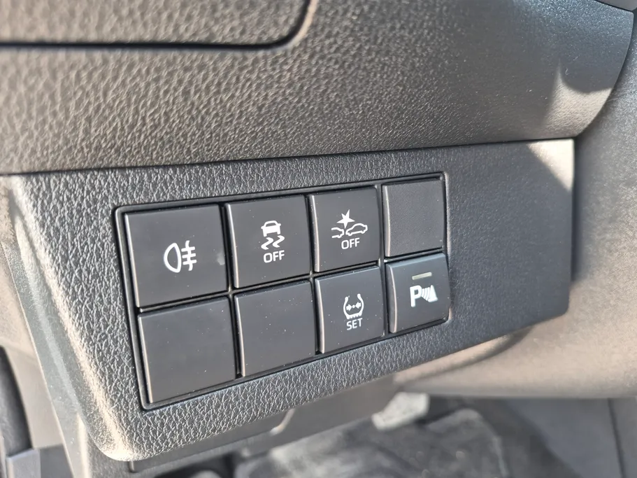 2023 Toyota Yaris  Y Plus 