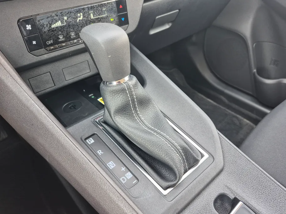 2023 Toyota Yaris  Y Plus 