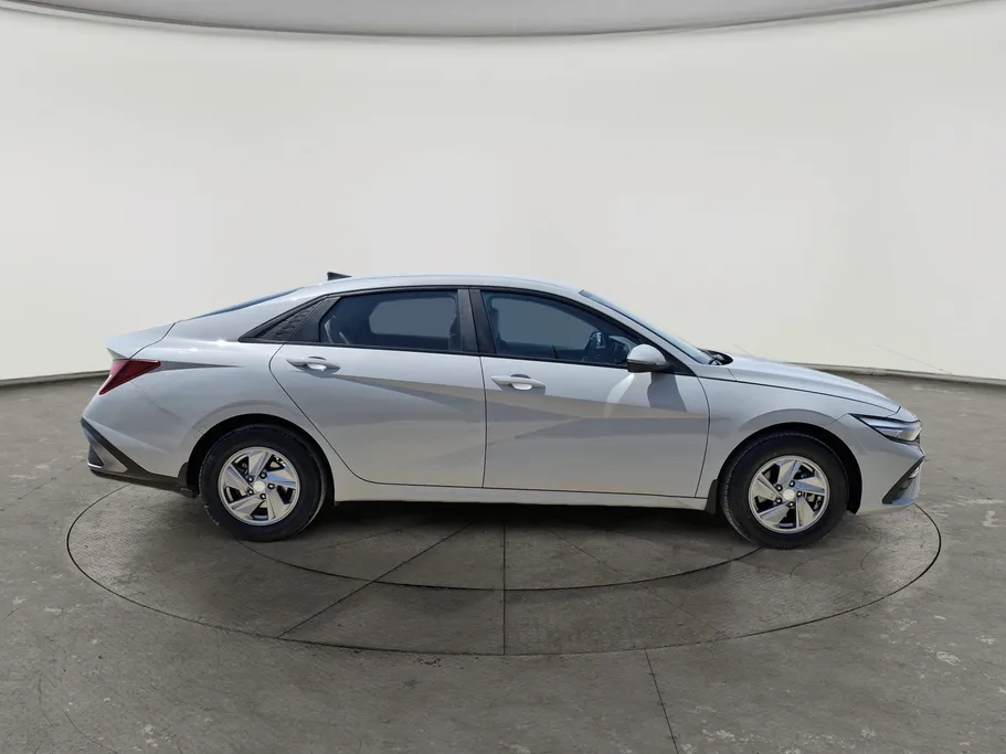 2024 هيونداي Elantra فلييت 