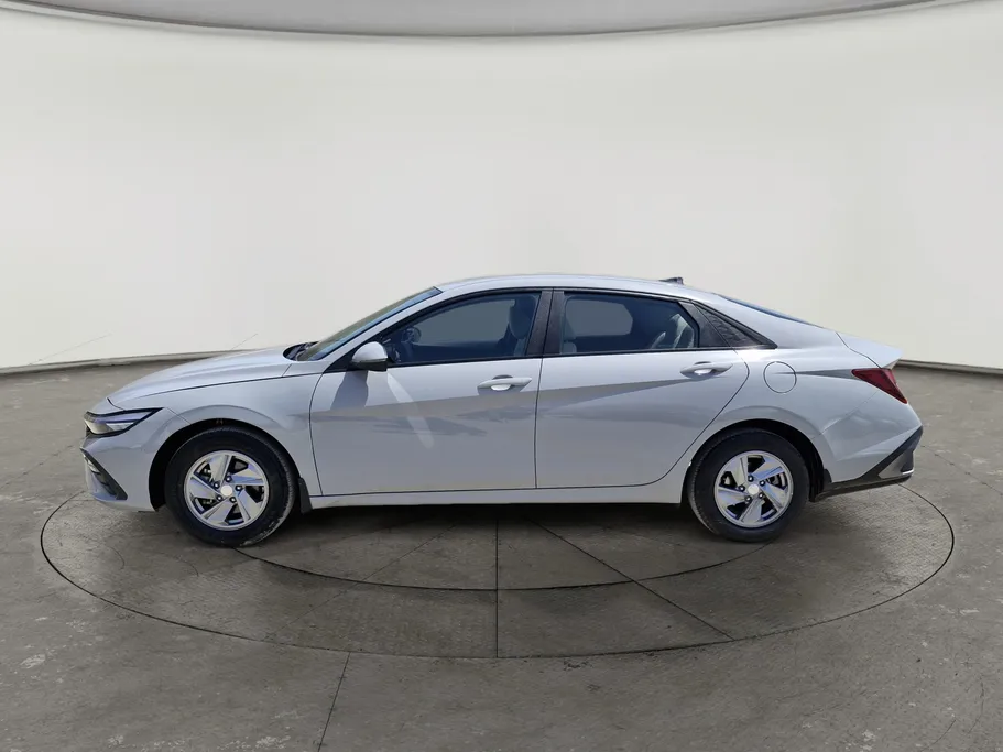 2024 هيونداي Elantra فلييت 