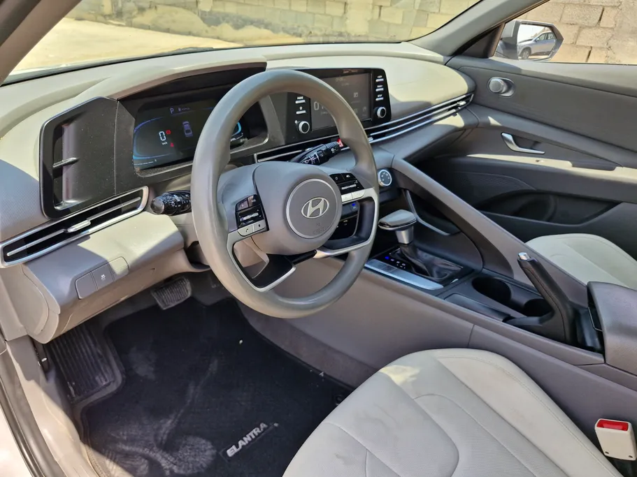 2024 هيونداي Elantra فلييت 