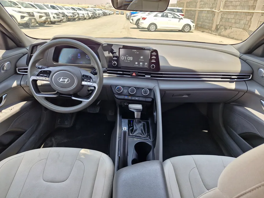 2024 هيونداي Elantra فلييت 