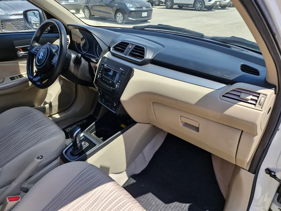 2023 سوزوكي Dzire GLX 