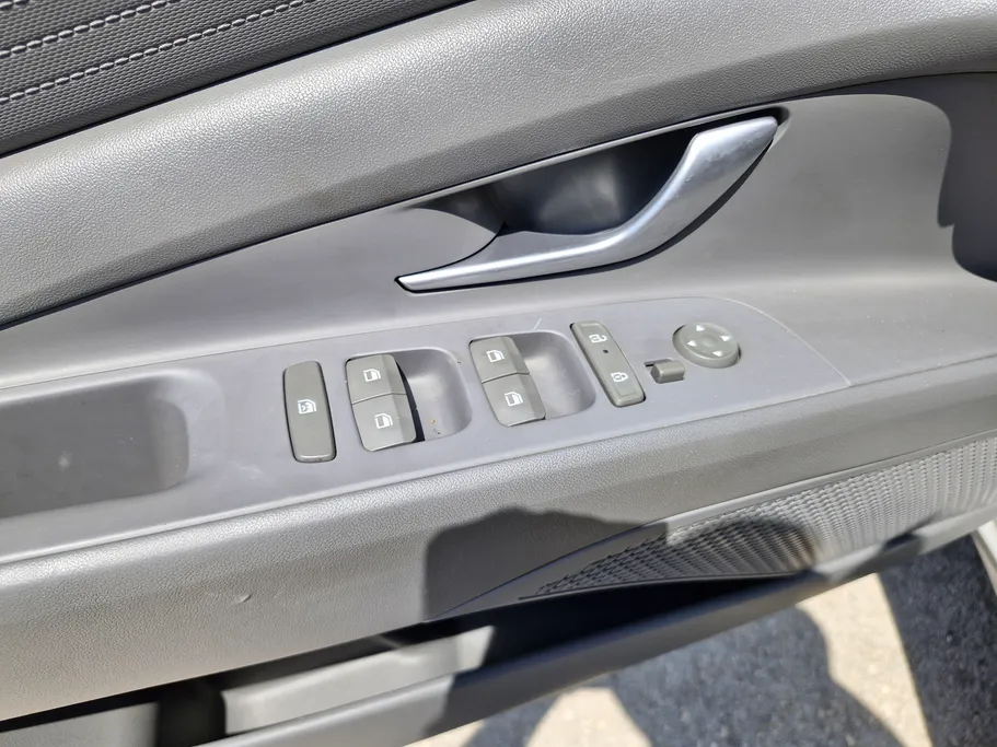 2025 Hyundai Elantra Fleet 