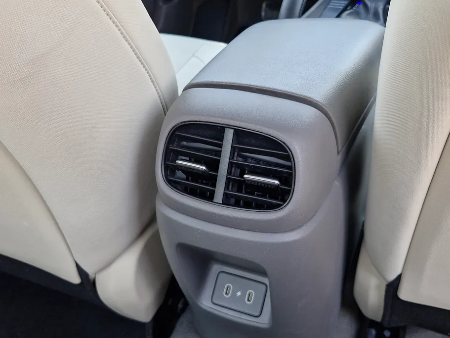 2025 Hyundai Elantra Fleet 