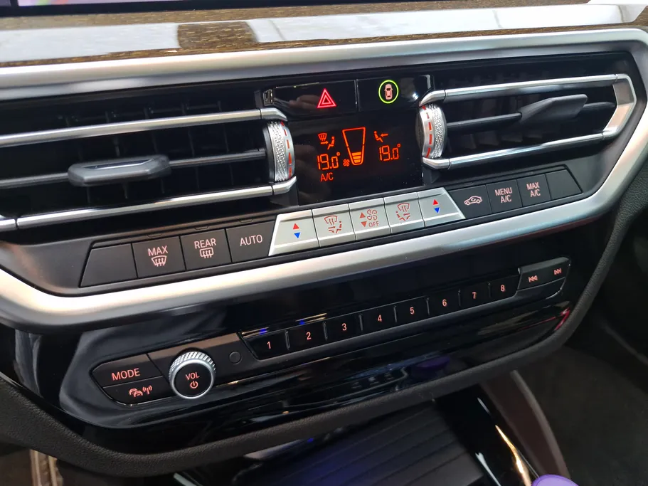 بي ام دبليو الفئة اكس 4 xDrive 30i 2023 