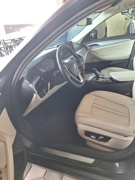 2022 BMW 5 Series 520i 