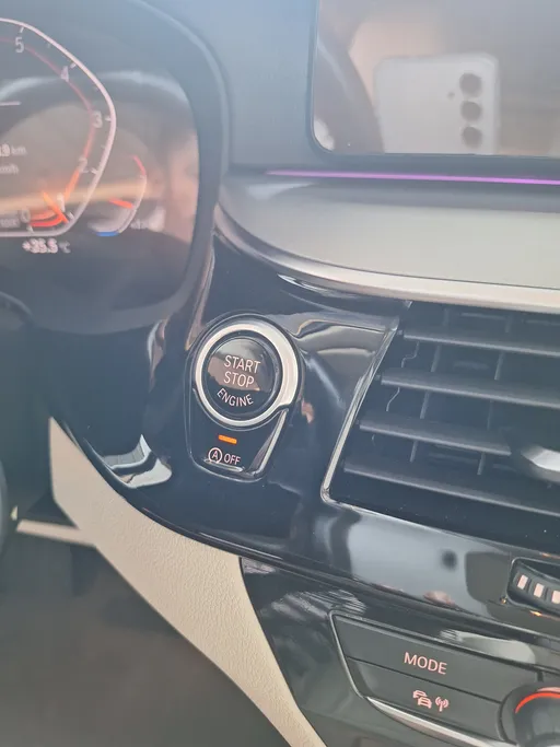 2022 BMW 5 Series 520i 