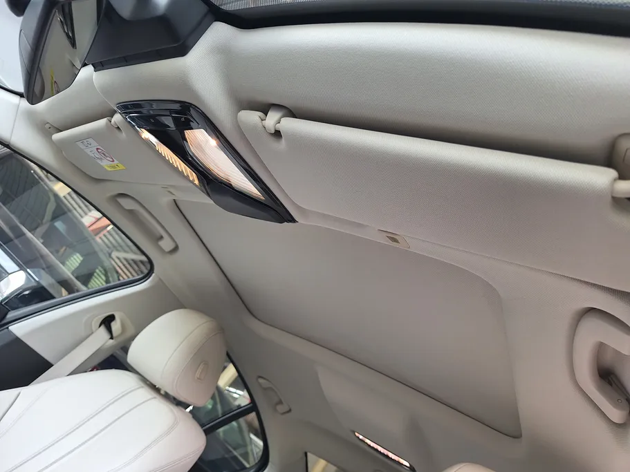 2022 BMW 5 Series 520i 