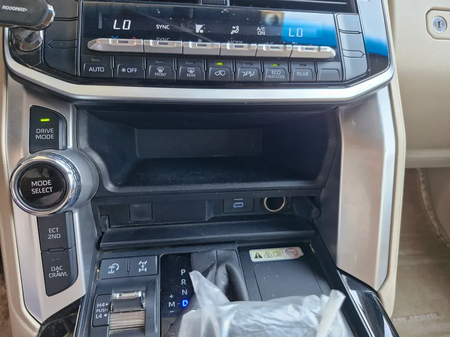 تويوتا لاندكروزر GXR3 2023 
