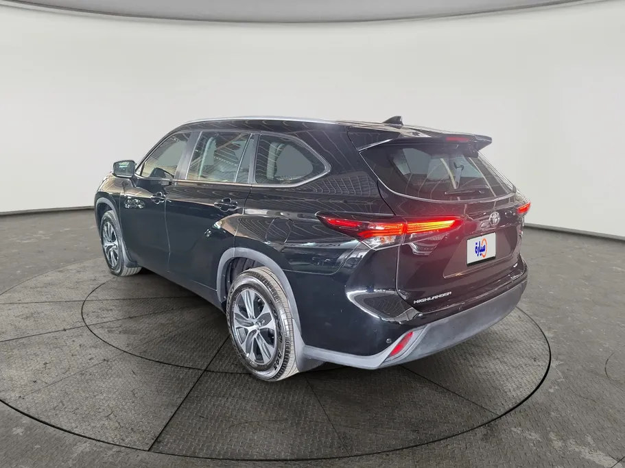 2025 Toyota Highlander GLE 