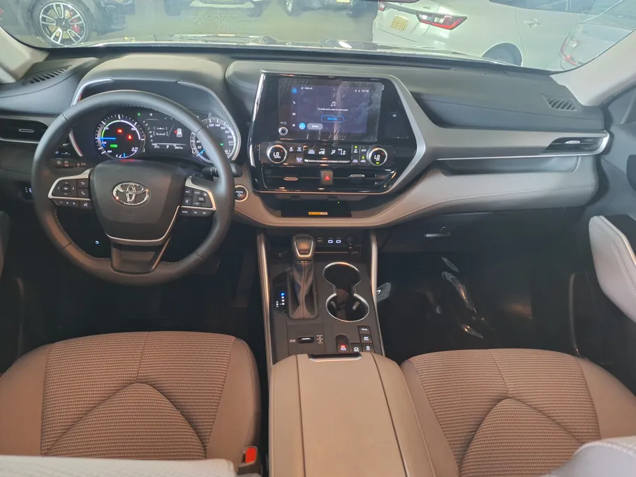 2025 Toyota Highlander GLE 