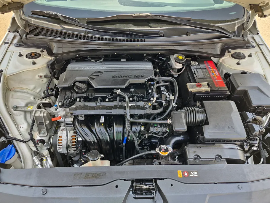 2023 Hyundai Elantra Smart 