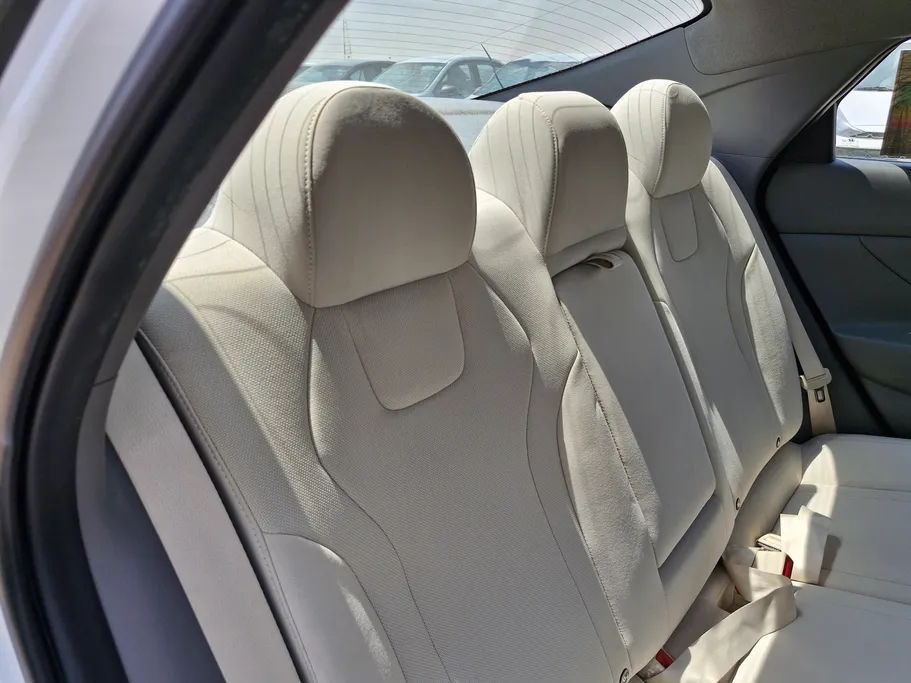 2023 Hyundai Elantra Smart 