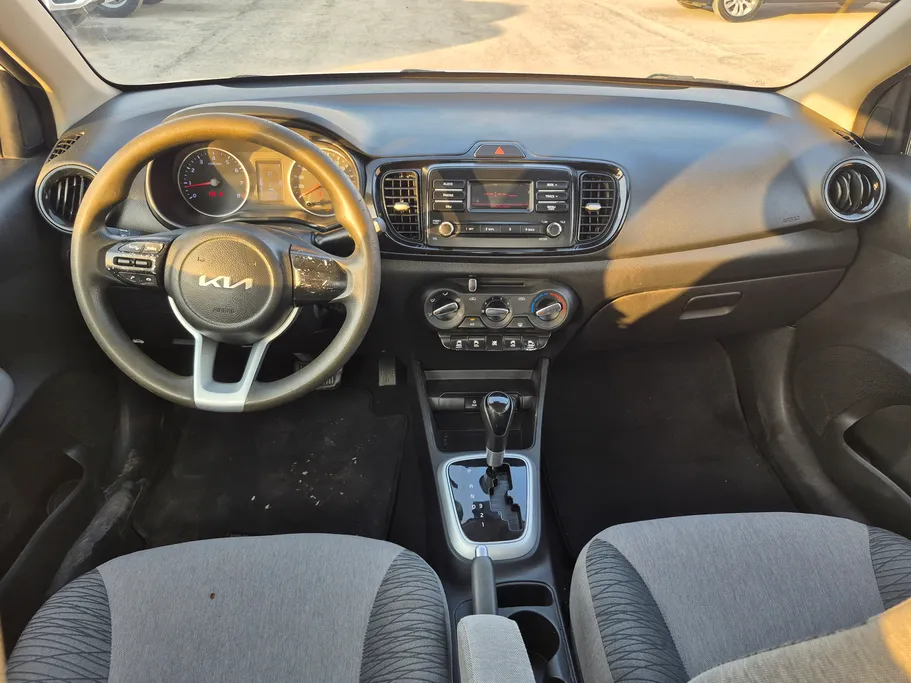 2022 Kia Pegas LX 