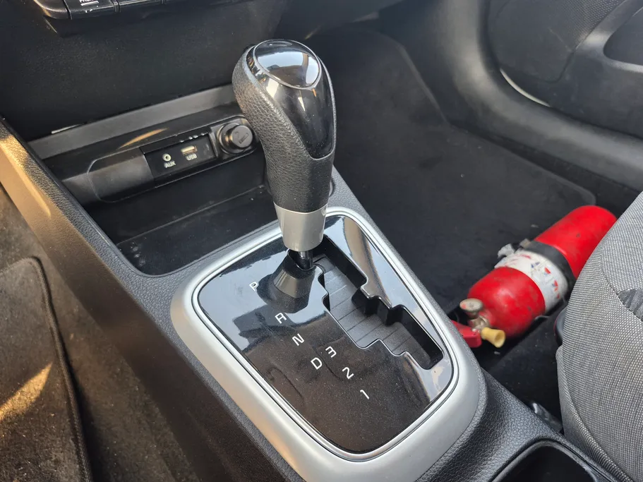 2022 Kia Pegas LX 