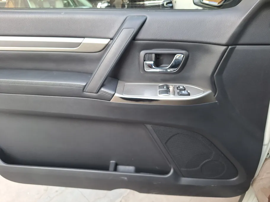 2020 Mitsubishi Pajero GLS 3Doors 