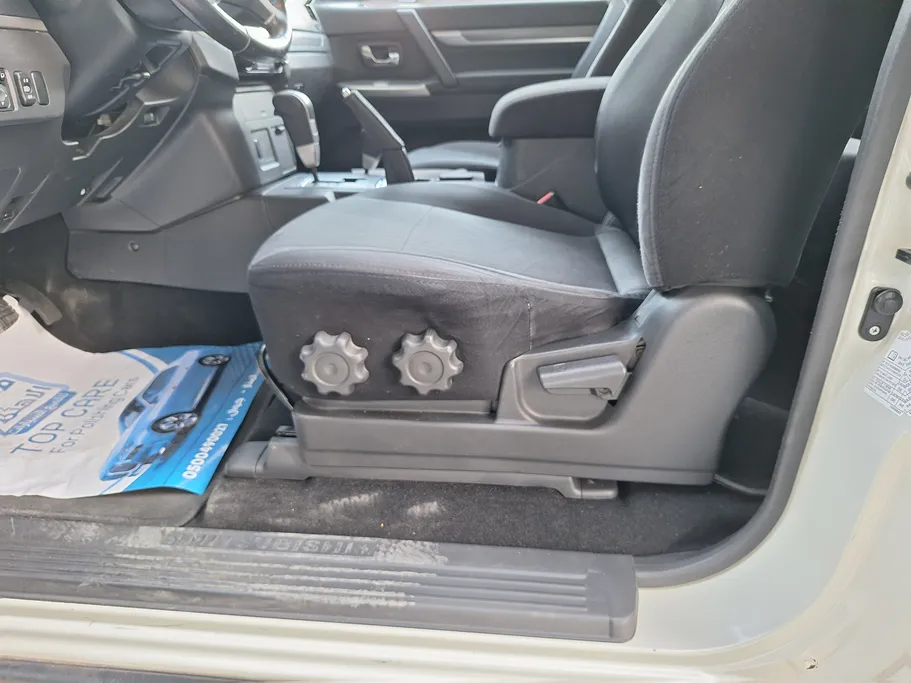 2020 Mitsubishi Pajero GLS 3Doors 