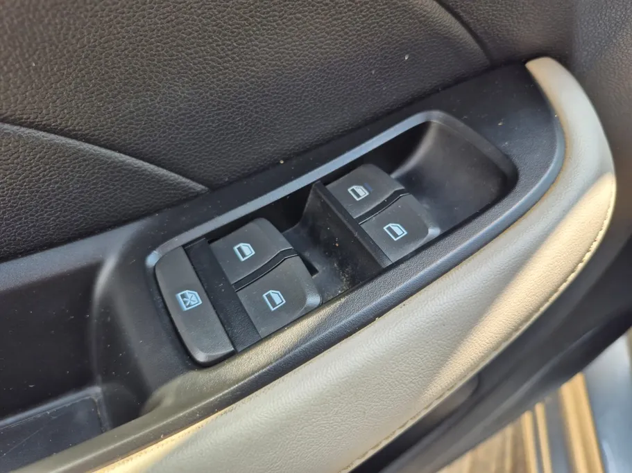 2022 MG 5 STD 