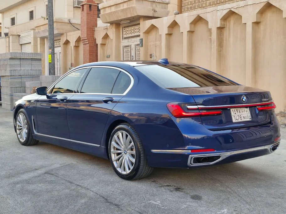 2022 BMW 7 Series 730Li 