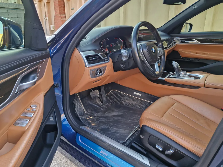 2022 BMW 7 Series 730Li 